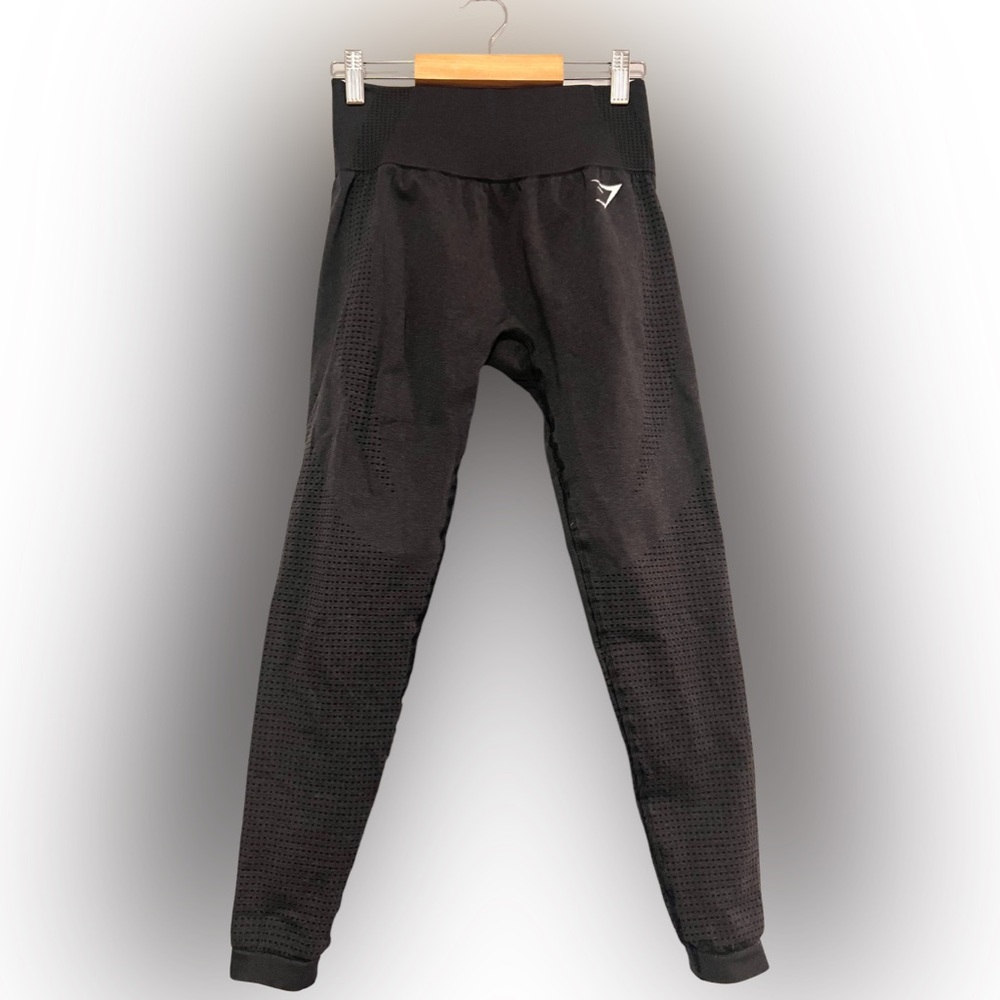 Gymshark Black Leggings - NWOT - Picture 3 of 4